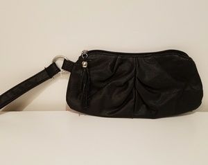 Xhilaration || Wristlet/clutch